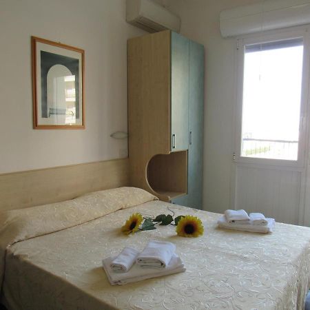 Hotel Venus Rimini Exterior foto