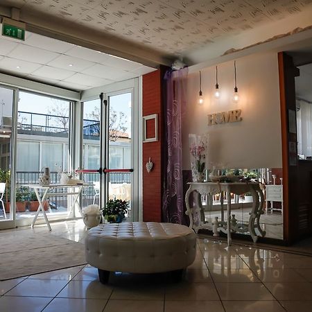 Hotel Venus Rimini Exterior foto